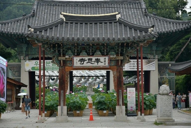 奉恩寺山门